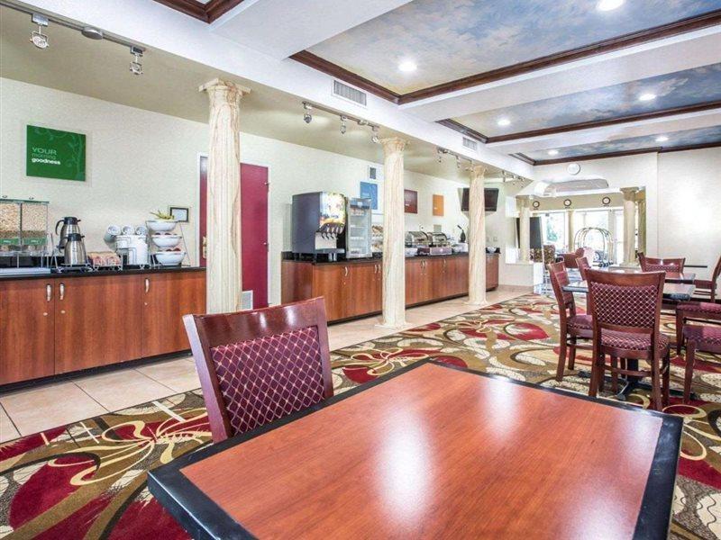 Comfort Suites Bakersfield Luaran gambar