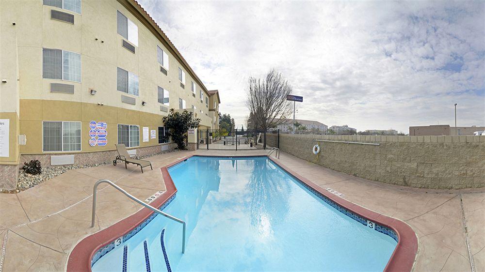 Comfort Suites Bakersfield Luaran gambar