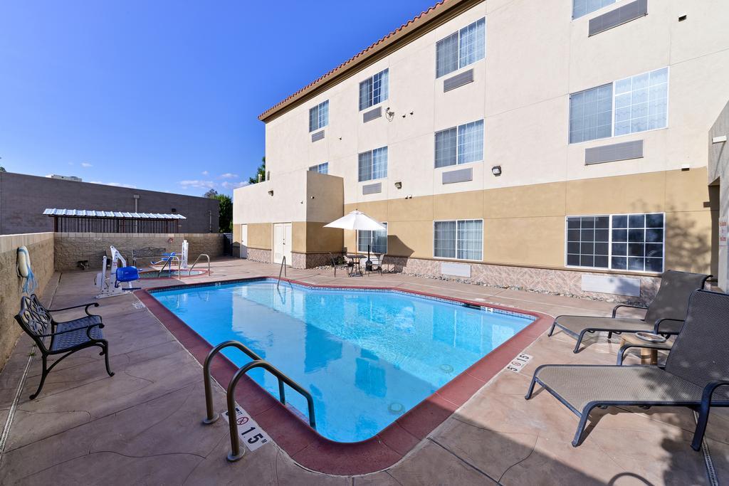 Comfort Suites Bakersfield Luaran gambar