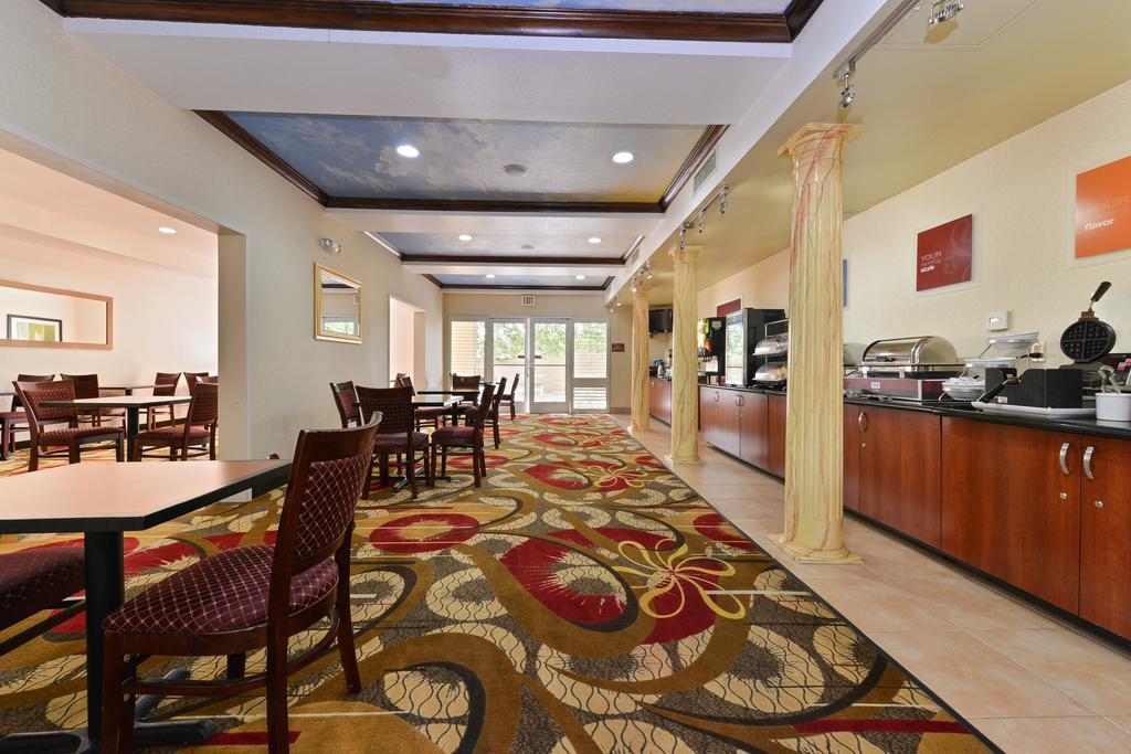 Comfort Suites Bakersfield Luaran gambar