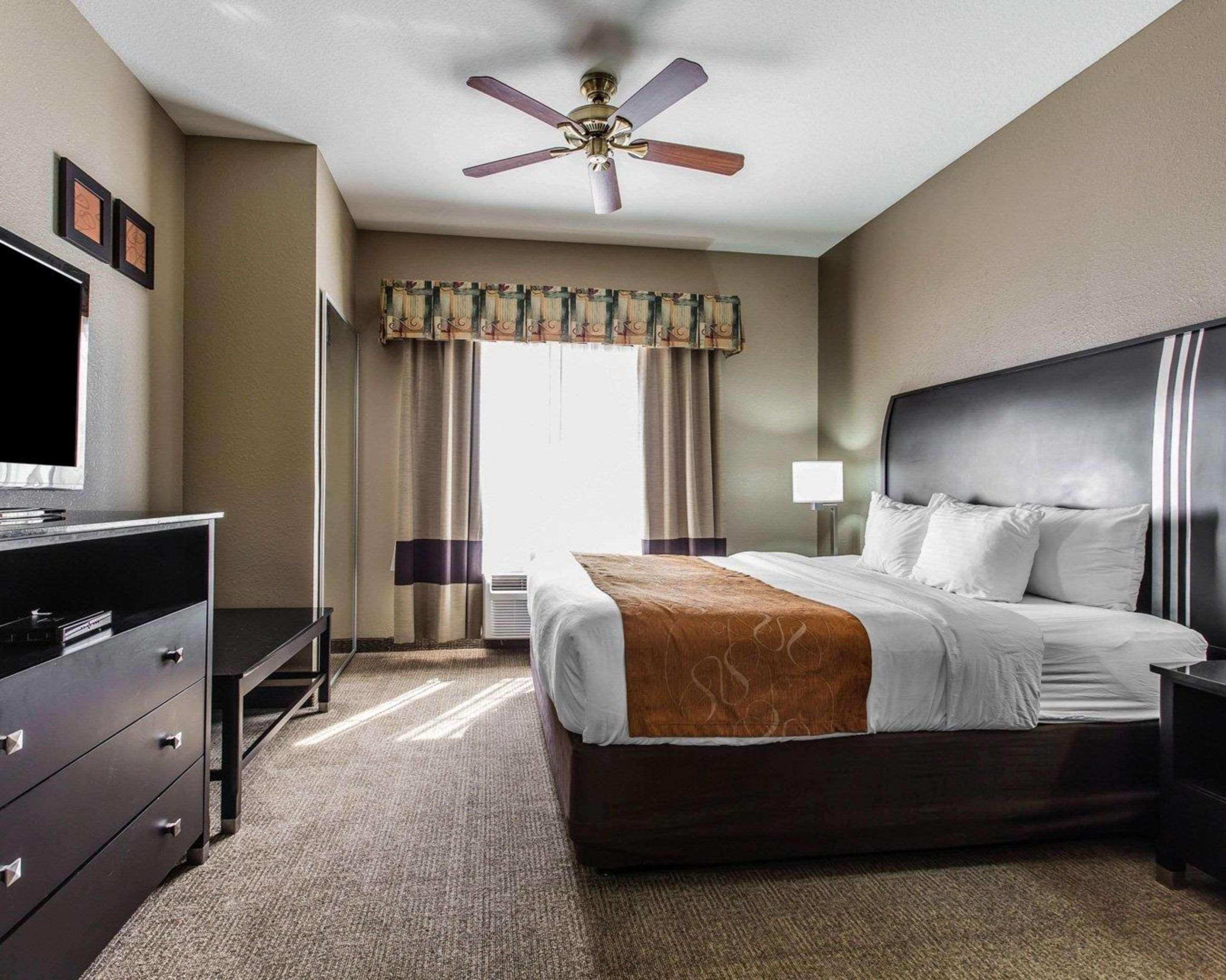 Comfort Suites Bakersfield Luaran gambar