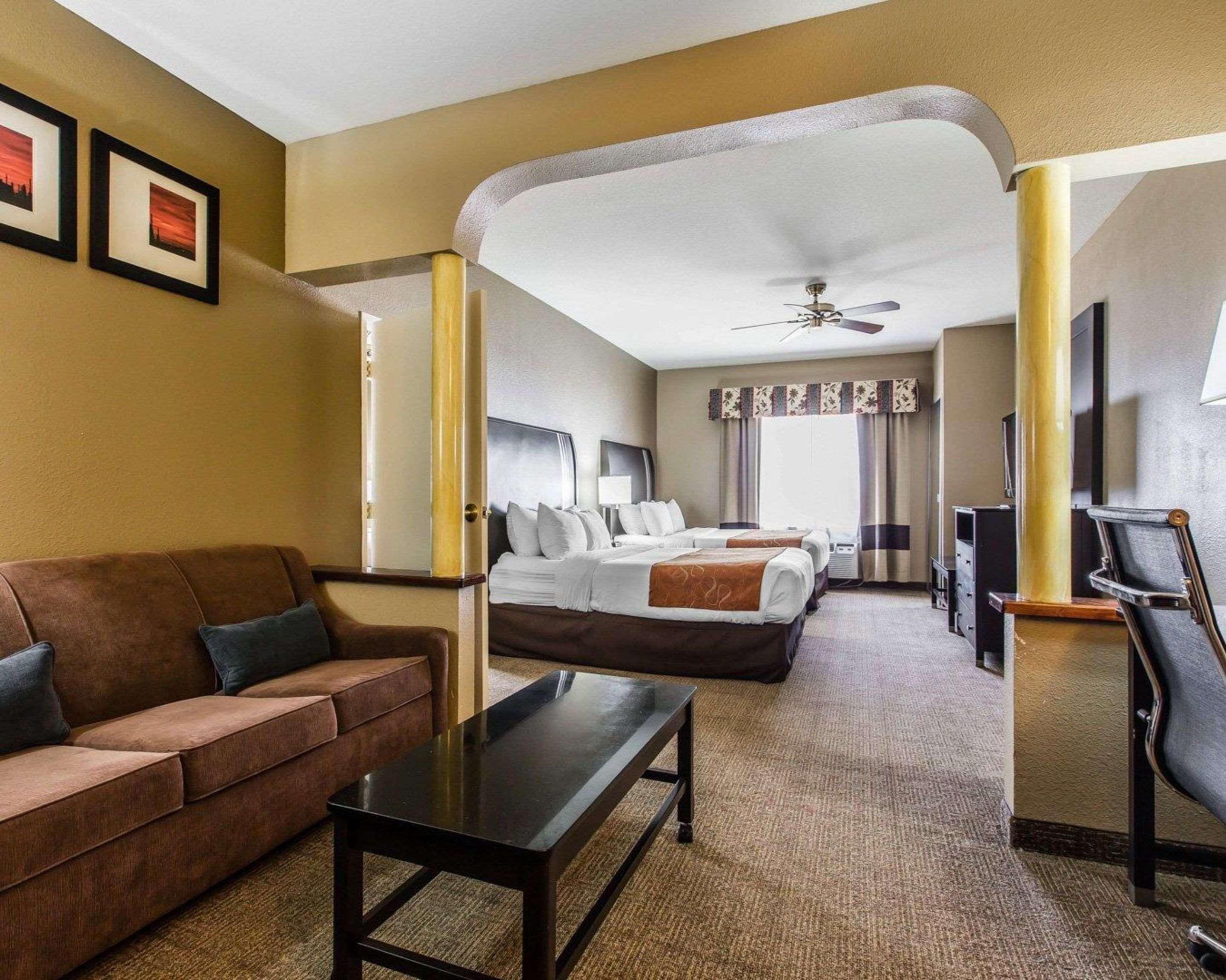 Comfort Suites Bakersfield Luaran gambar